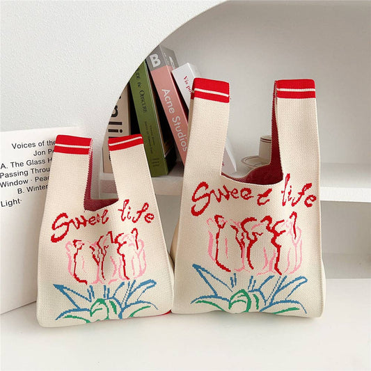 Dainty Tote- Line Art Tulip Mini