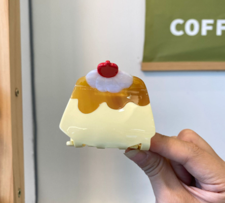 Hair Claw Clip-Egg Pudding