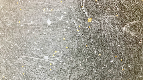 KIRAMEKI WITH METALLIC FLAKES